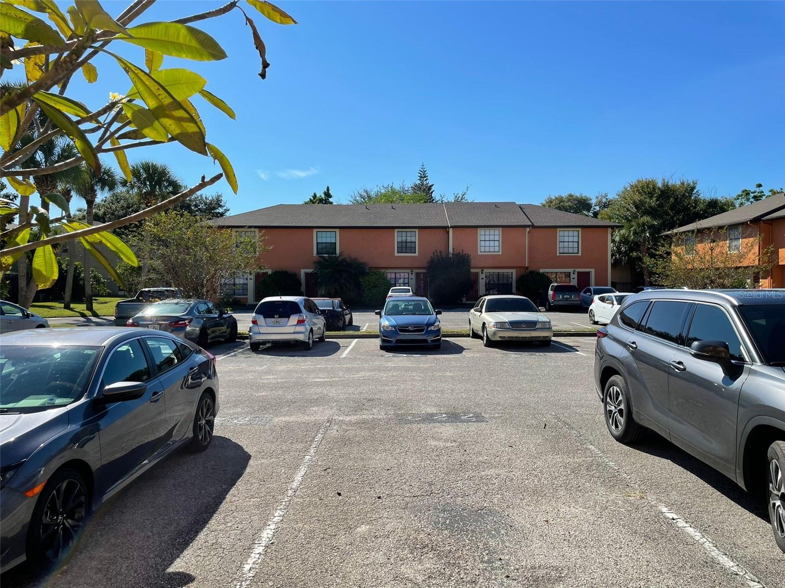 HIDDEN OAKS CONDO PH 12 - Residential