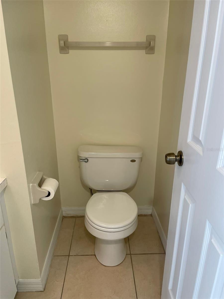 HIDDEN OAKS CONDO PH 12 - Residential