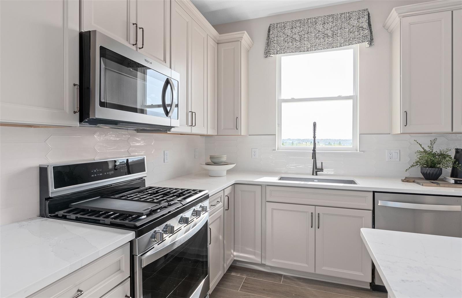 DEL WEBB SUNBRIDGE - Residential