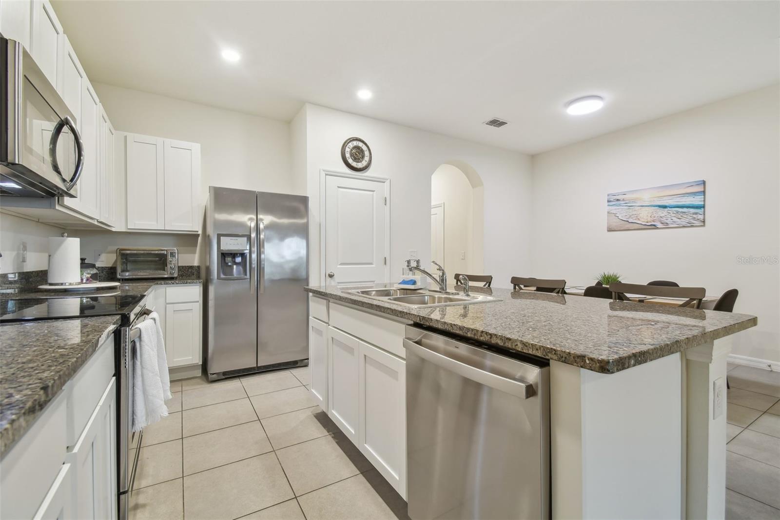 3313 PLEASANT WILLOW COURT