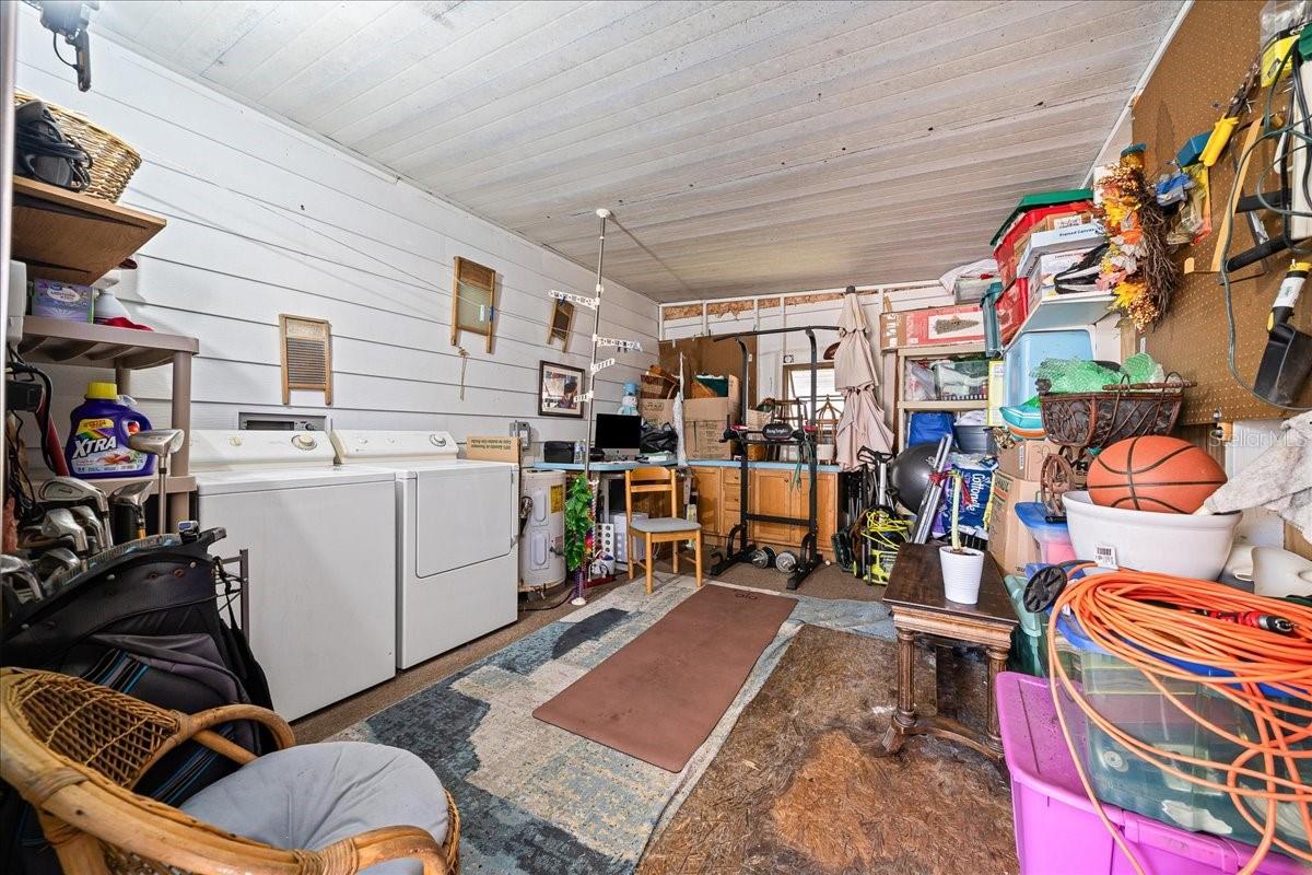 LADY LAKE ORANGE BLOSSOM GARDENS UNIT 09 - Residential