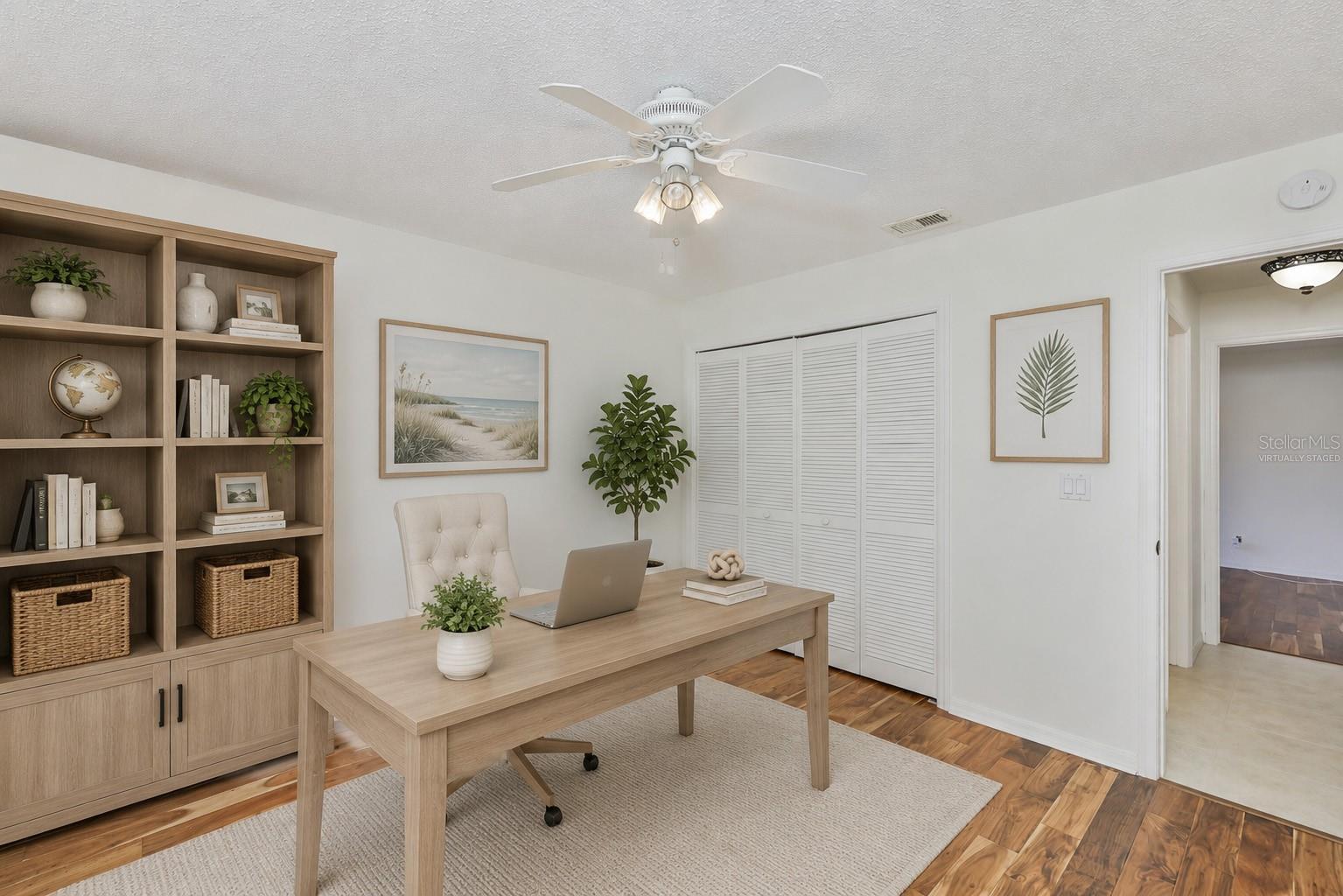 SUN CITY CENTER UNIT 32B - Residential