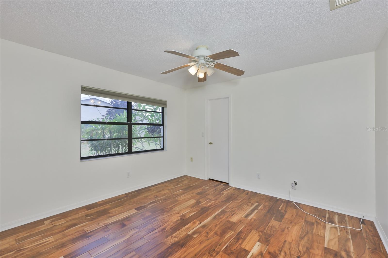 SUN CITY CENTER UNIT 32B - Residential