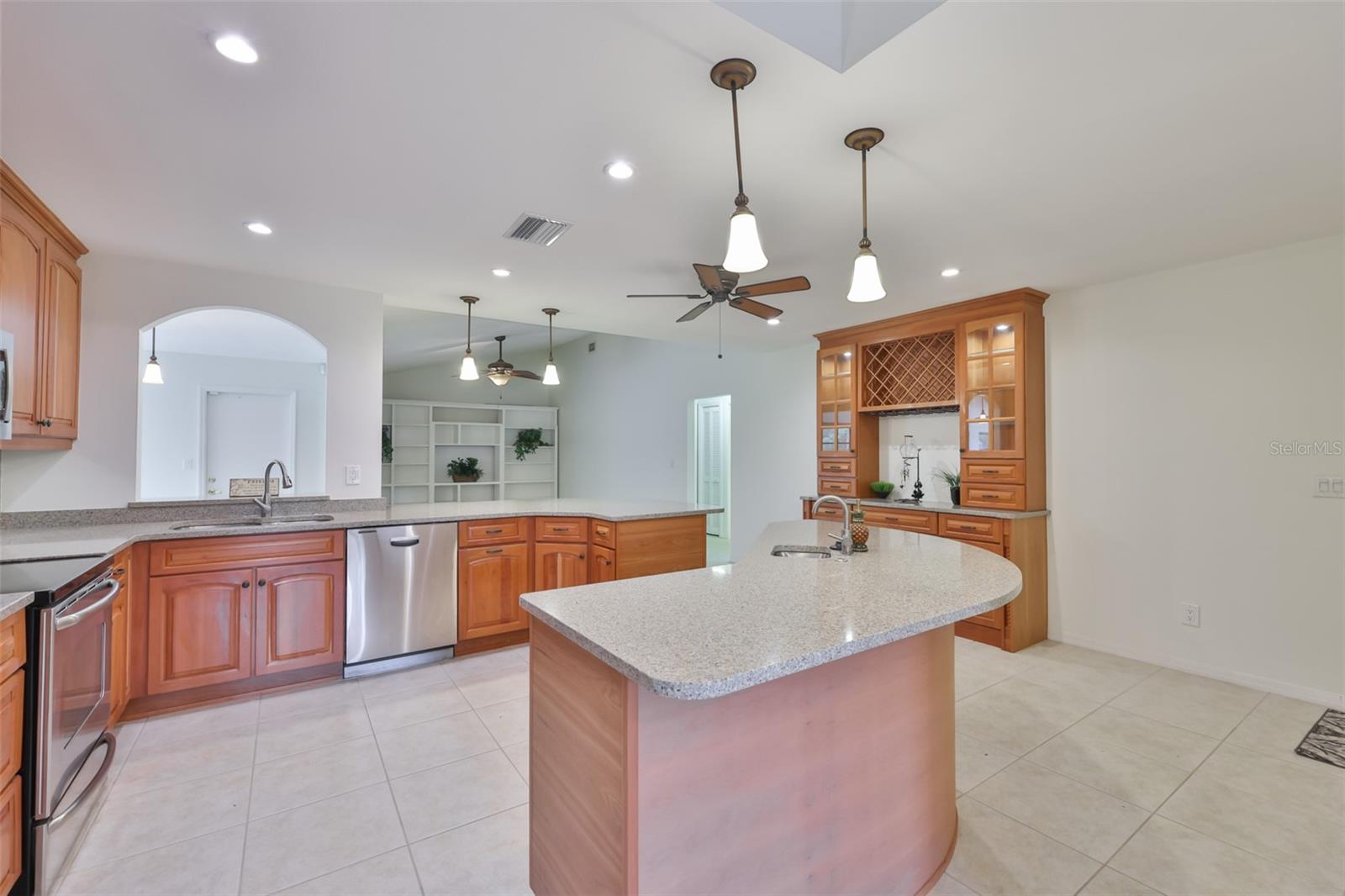 SUN CITY CENTER UNIT 32B - Residential