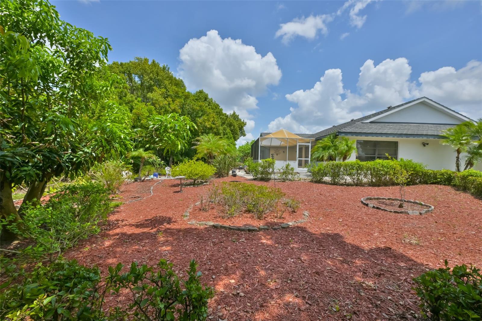SUN CITY CENTER UNIT 32B - Residential