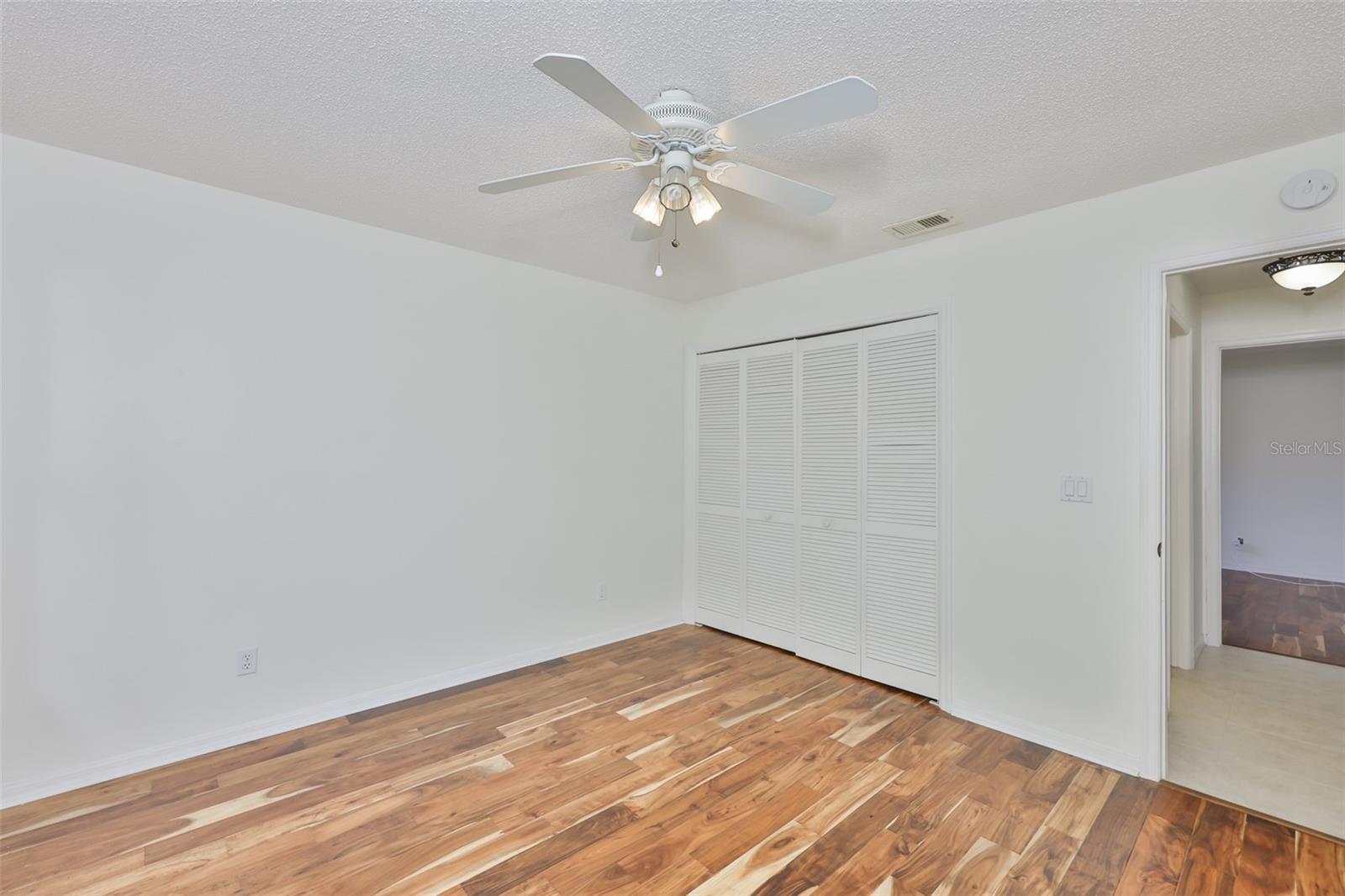 SUN CITY CENTER UNIT 32B - Residential