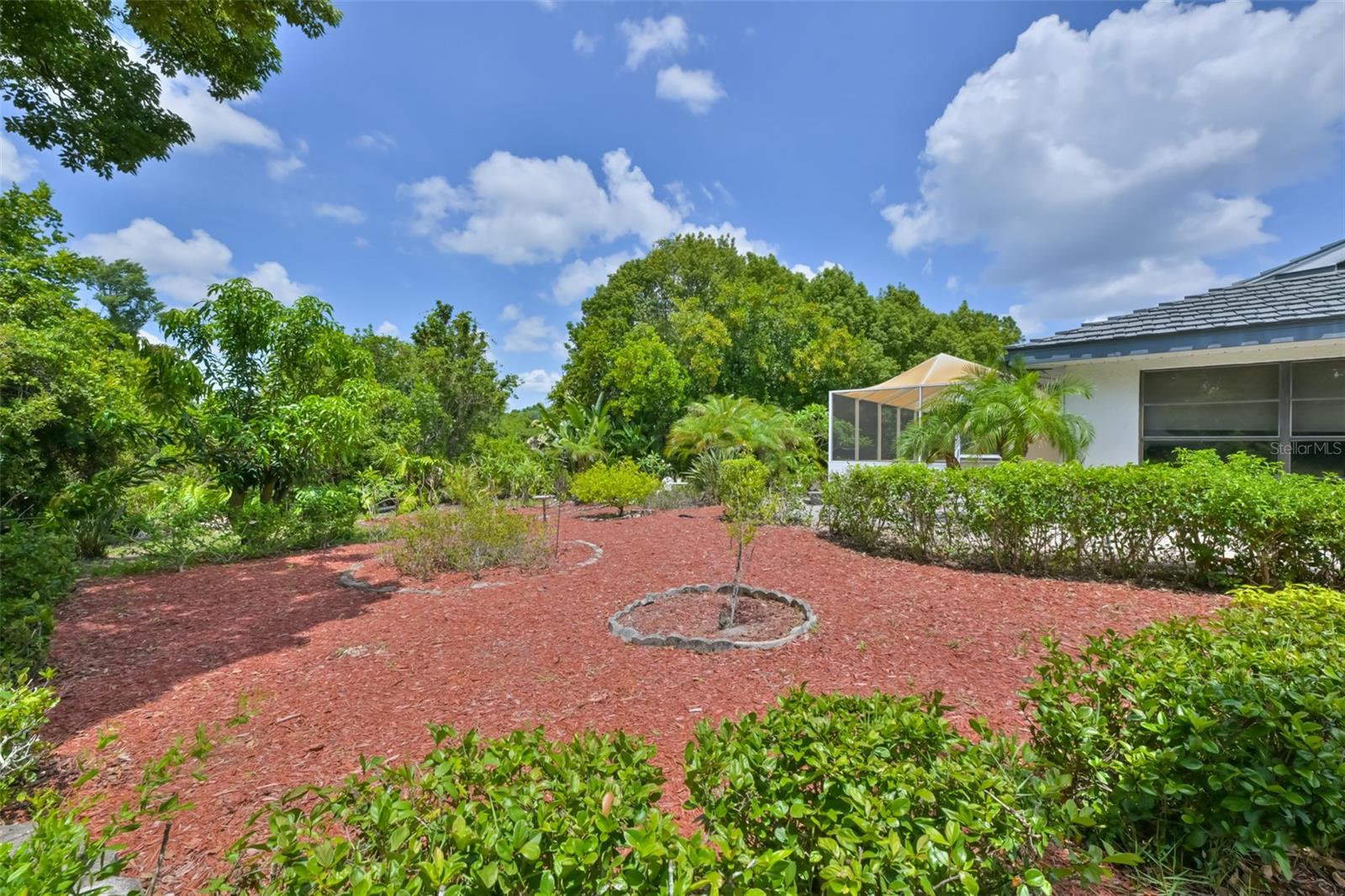 SUN CITY CENTER UNIT 32B - Residential