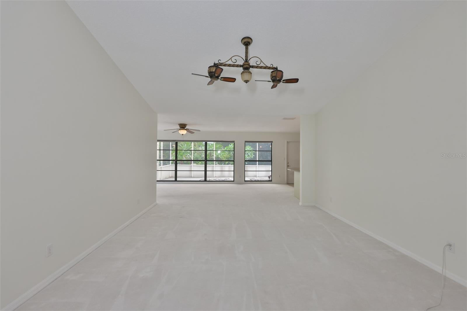 SUN CITY CENTER UNIT 32B - Residential