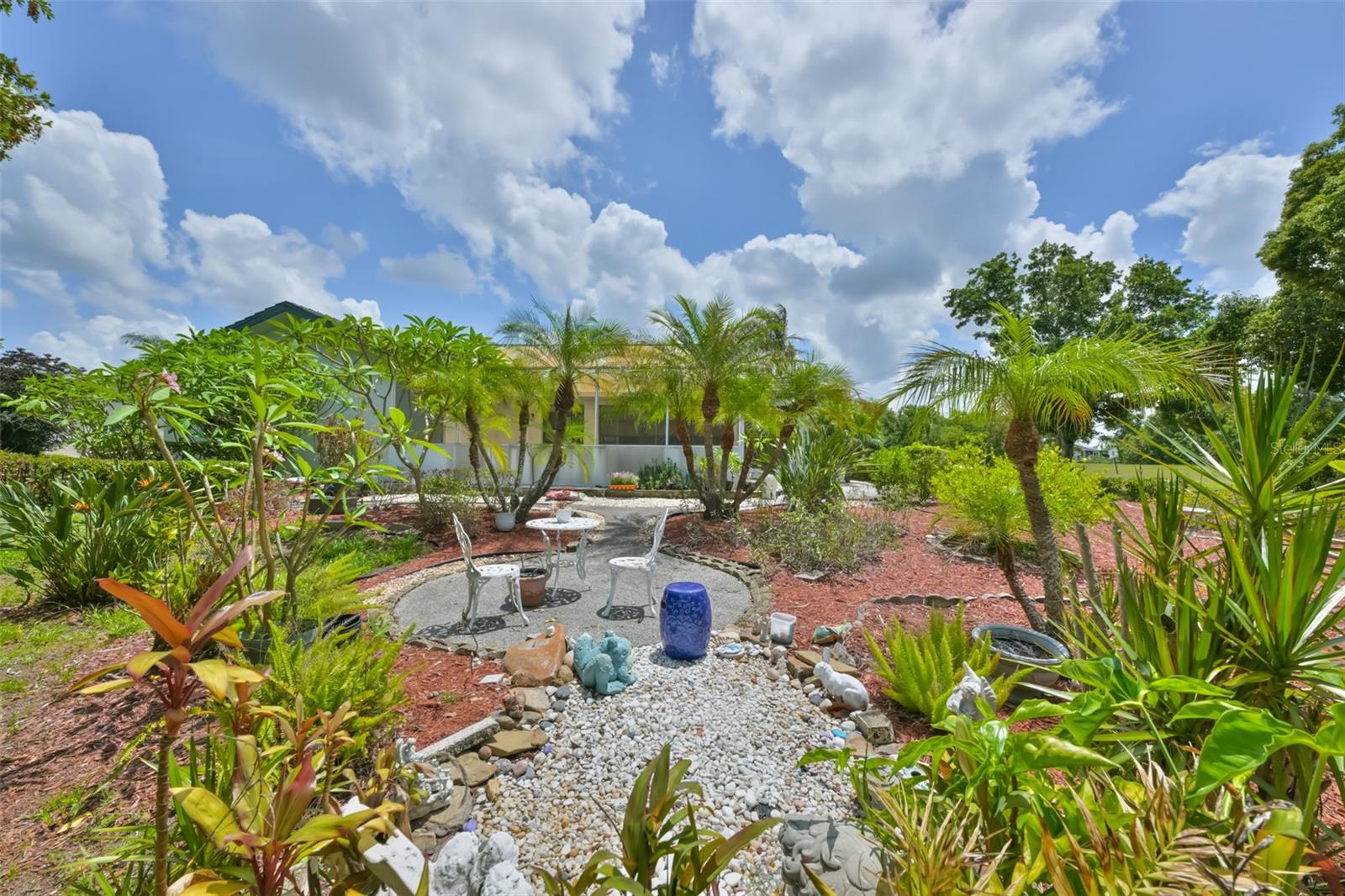 SUN CITY CENTER UNIT 32B - Residential