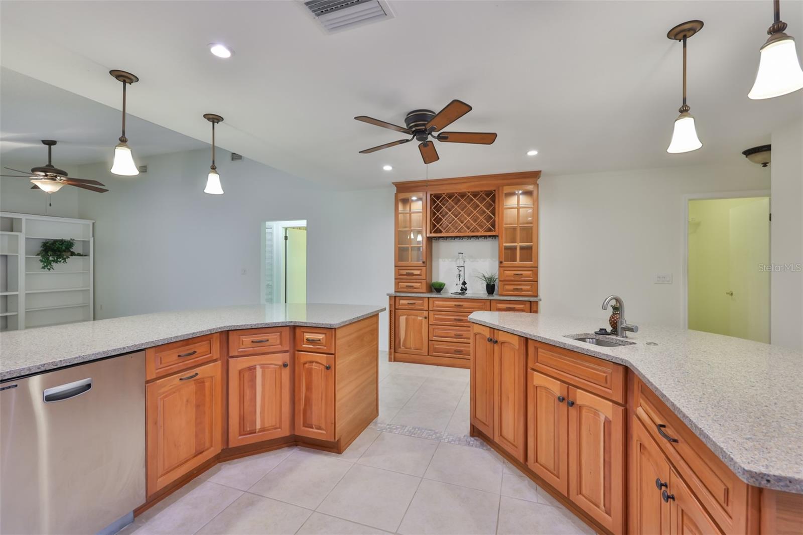 SUN CITY CENTER UNIT 32B - Residential