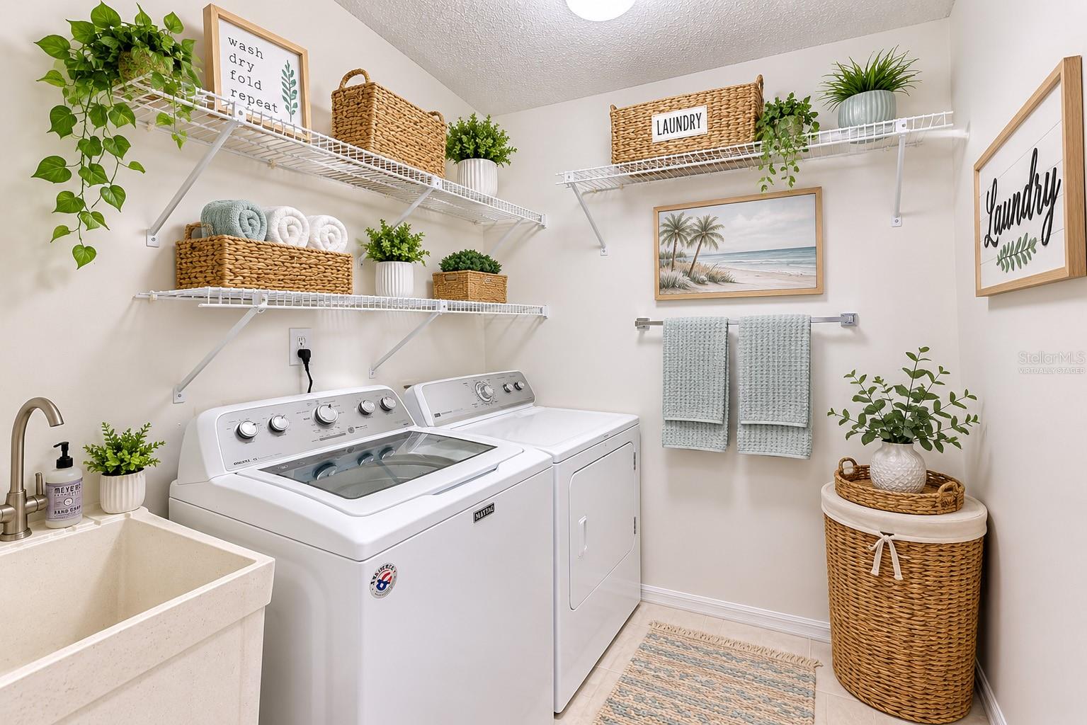 SUN CITY CENTER UNIT 32B - Residential