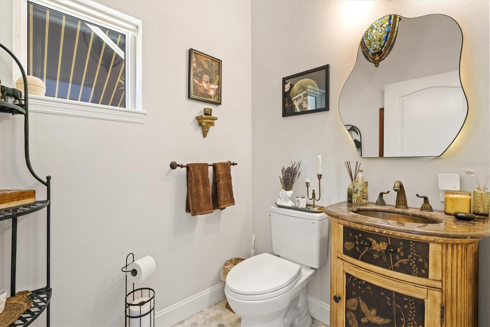 BURNS REALTY - Residential