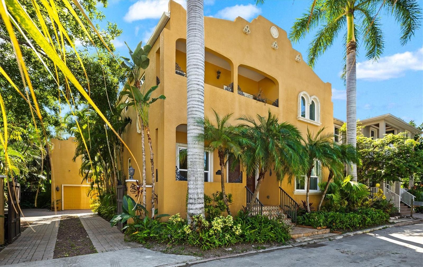 BURNS REALTY - Residential