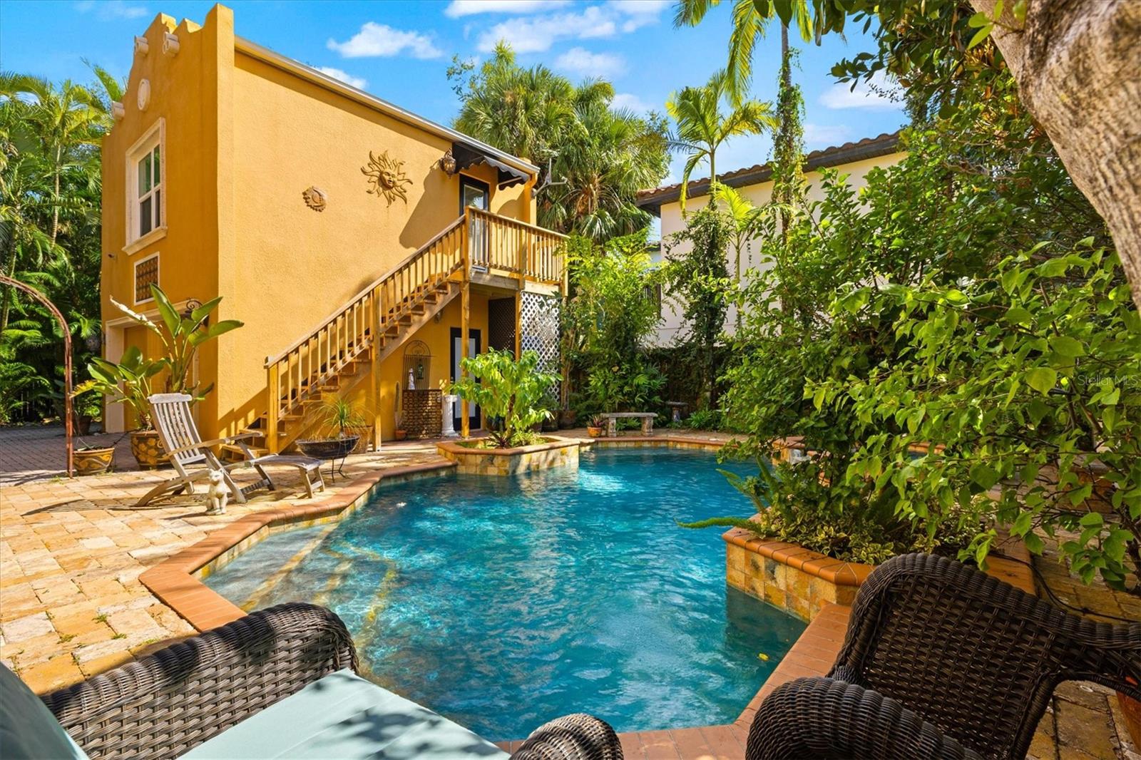 BURNS REALTY - Residential