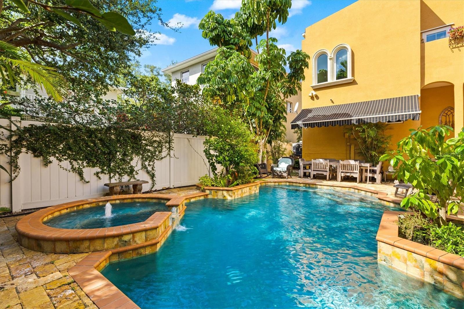 BURNS REALTY - Residential