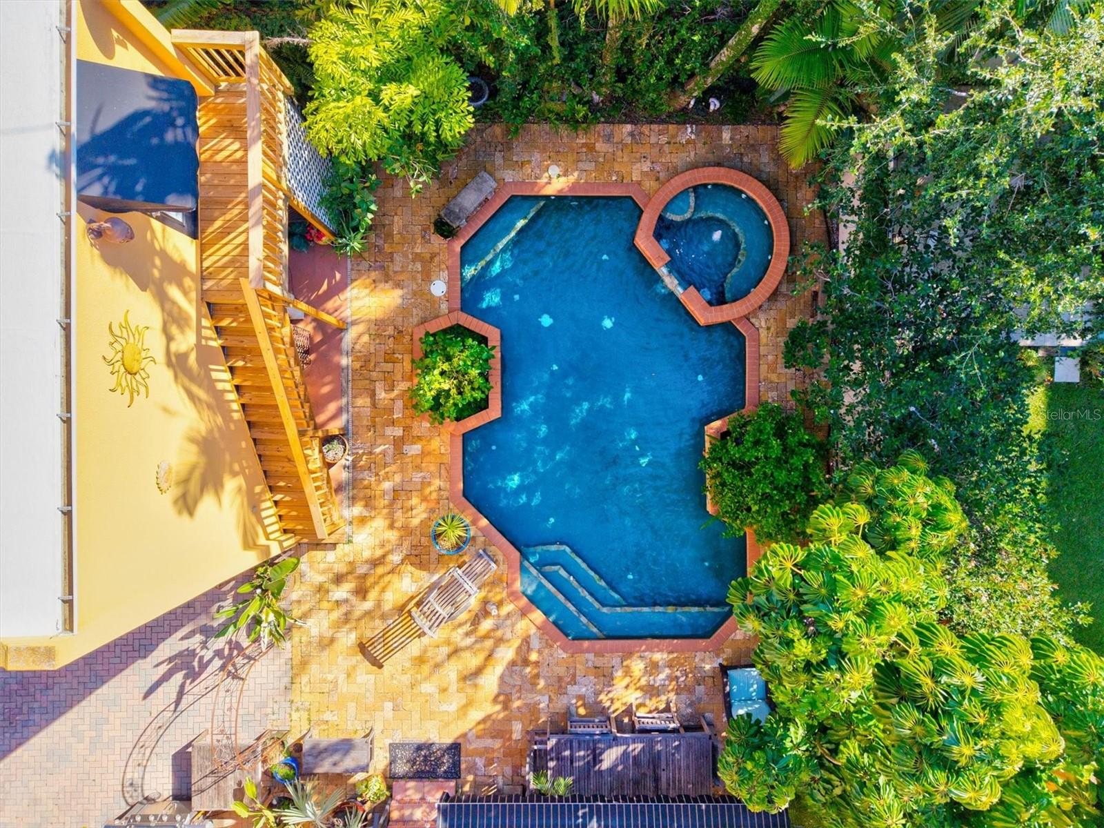 BURNS REALTY - Residential