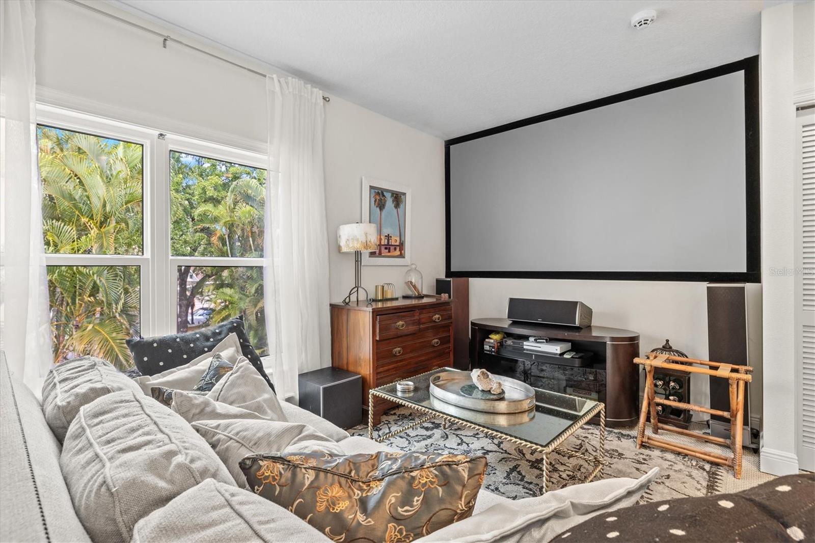 BURNS REALTY - Residential