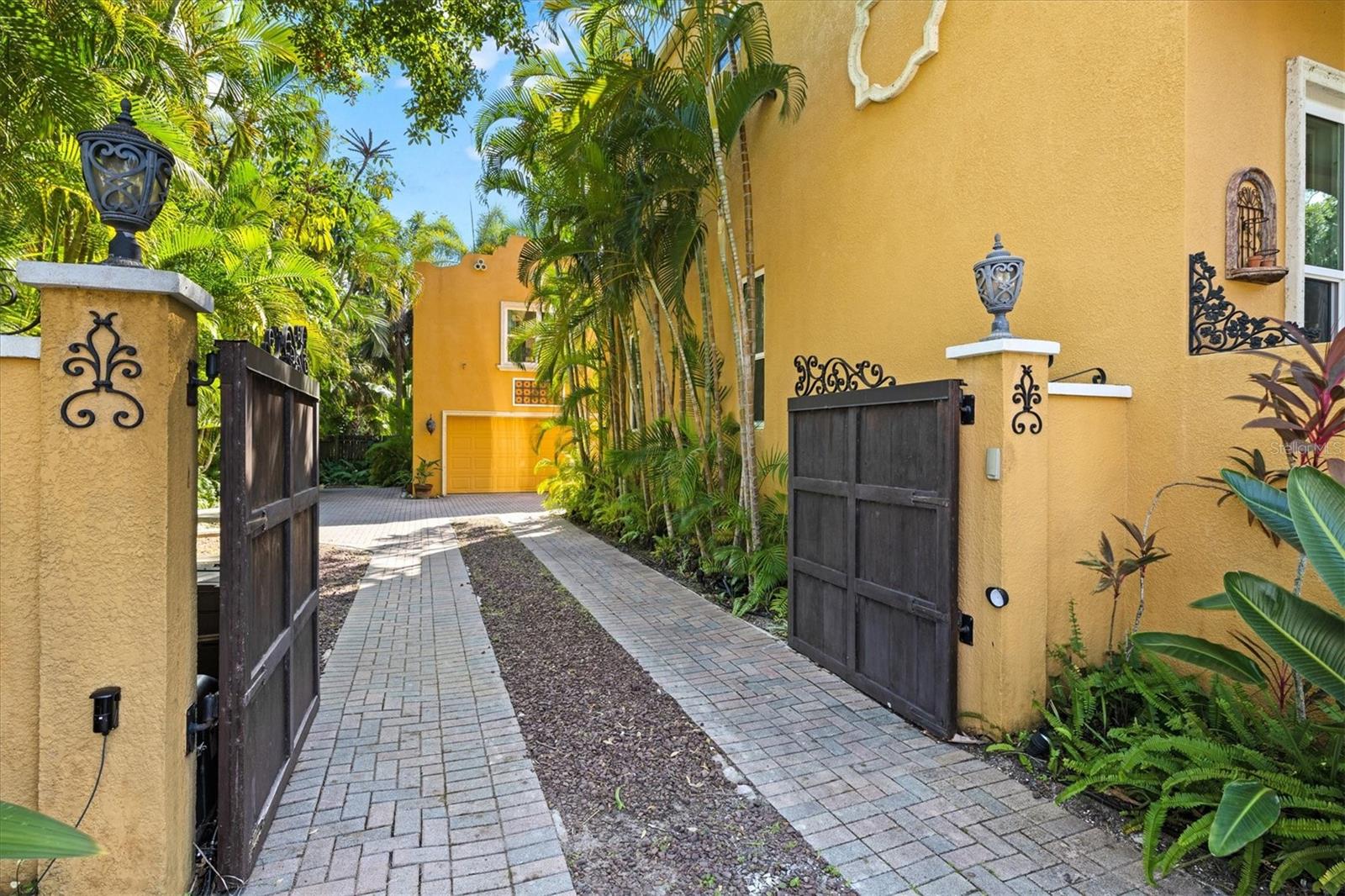 BURNS REALTY - Residential