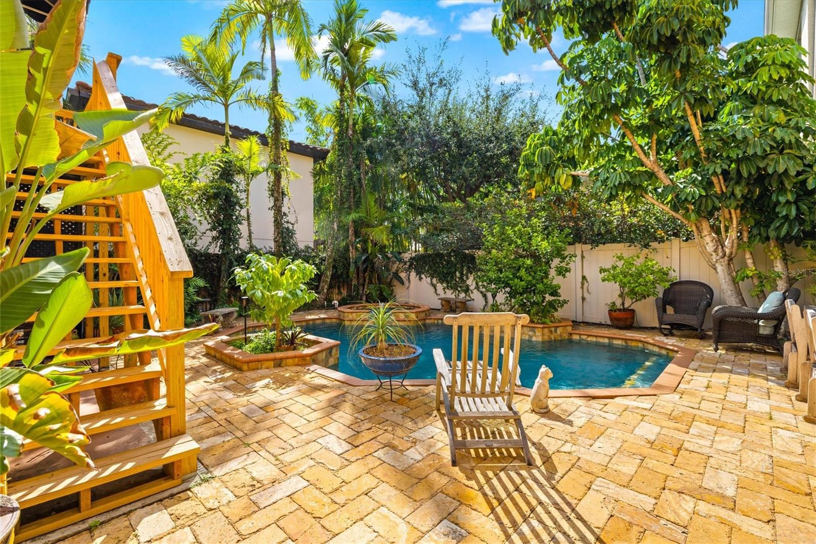 BURNS REALTY - Residential