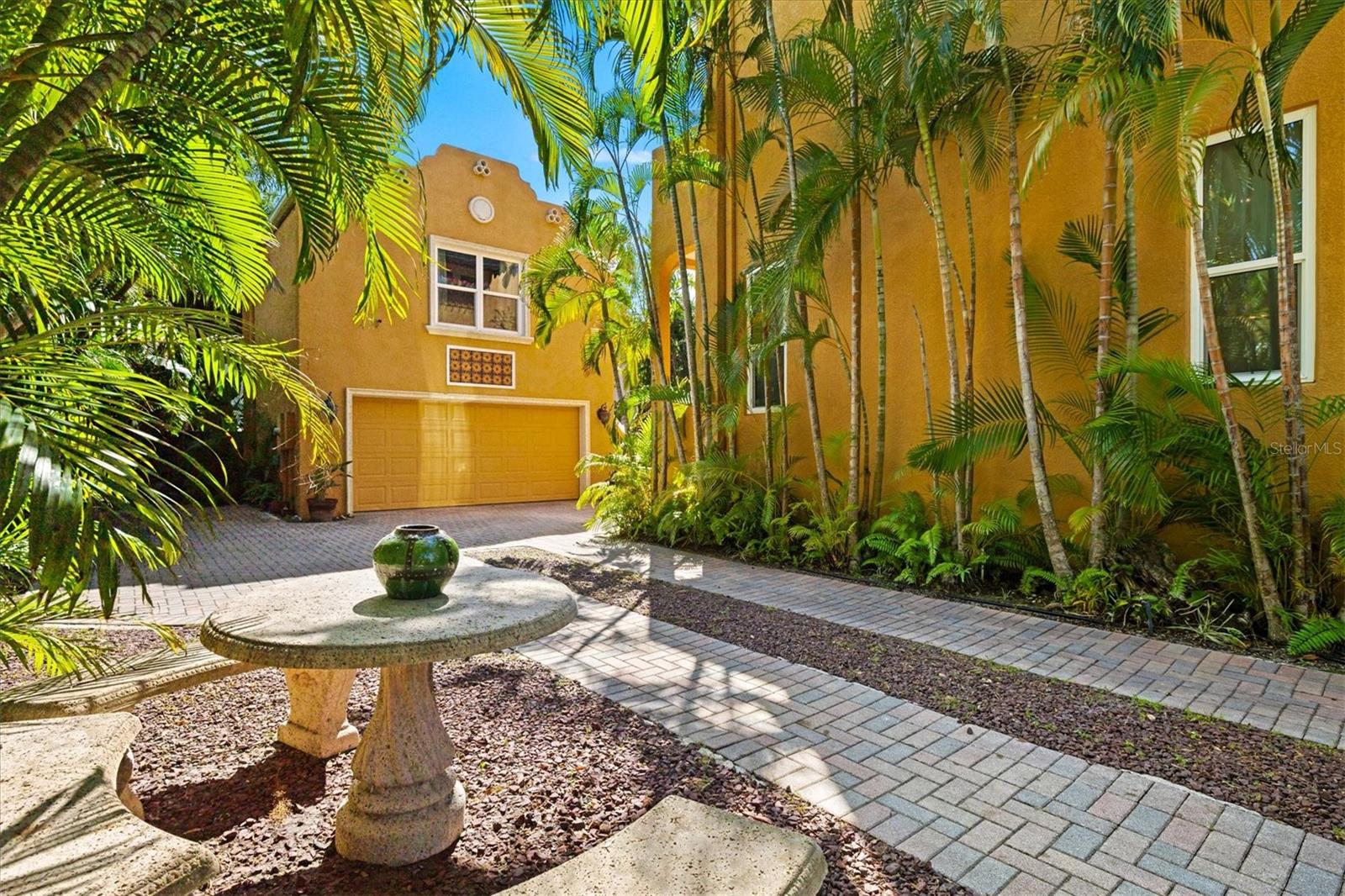 BURNS REALTY - Residential