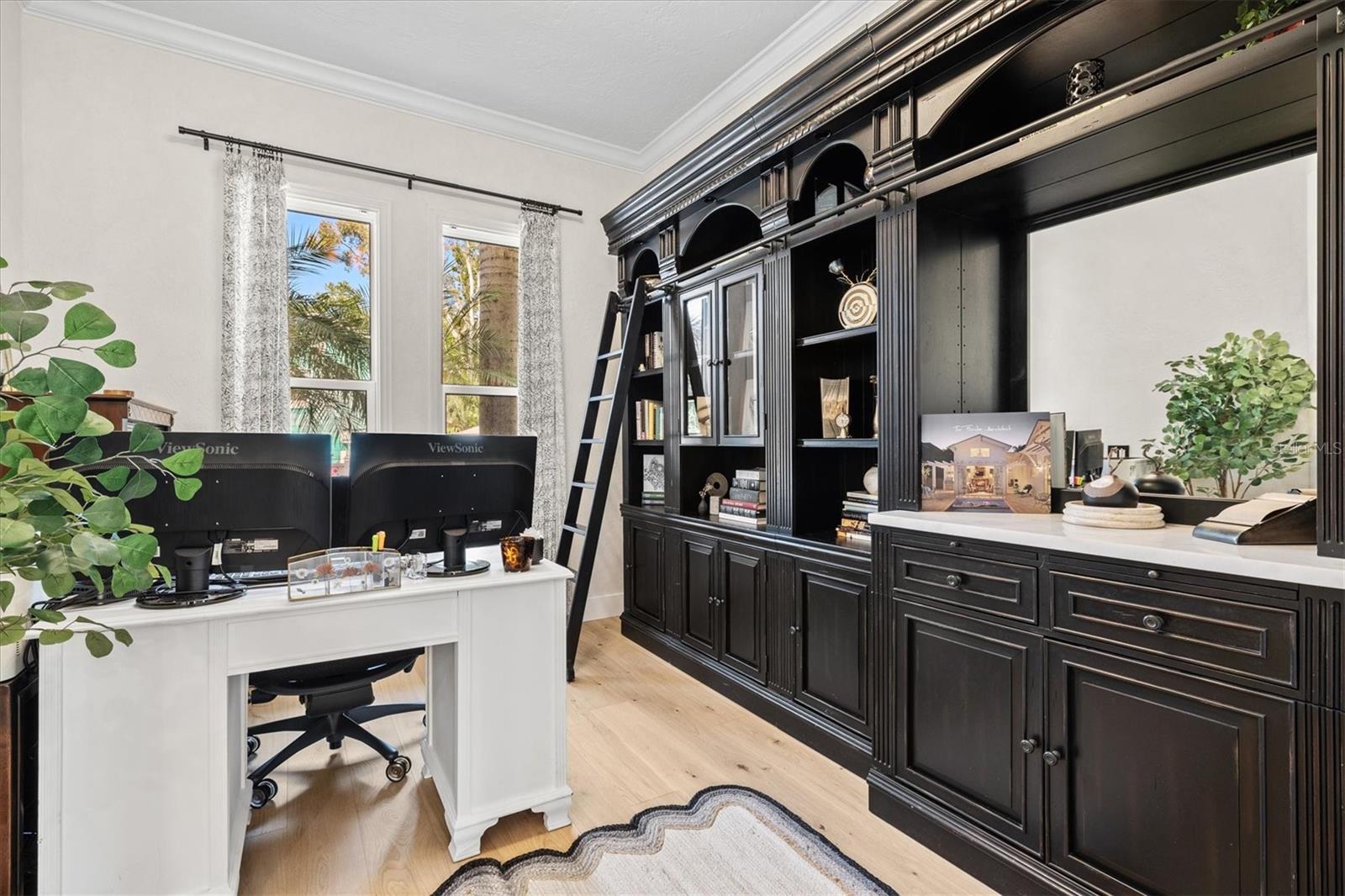 BURNS REALTY - Residential
