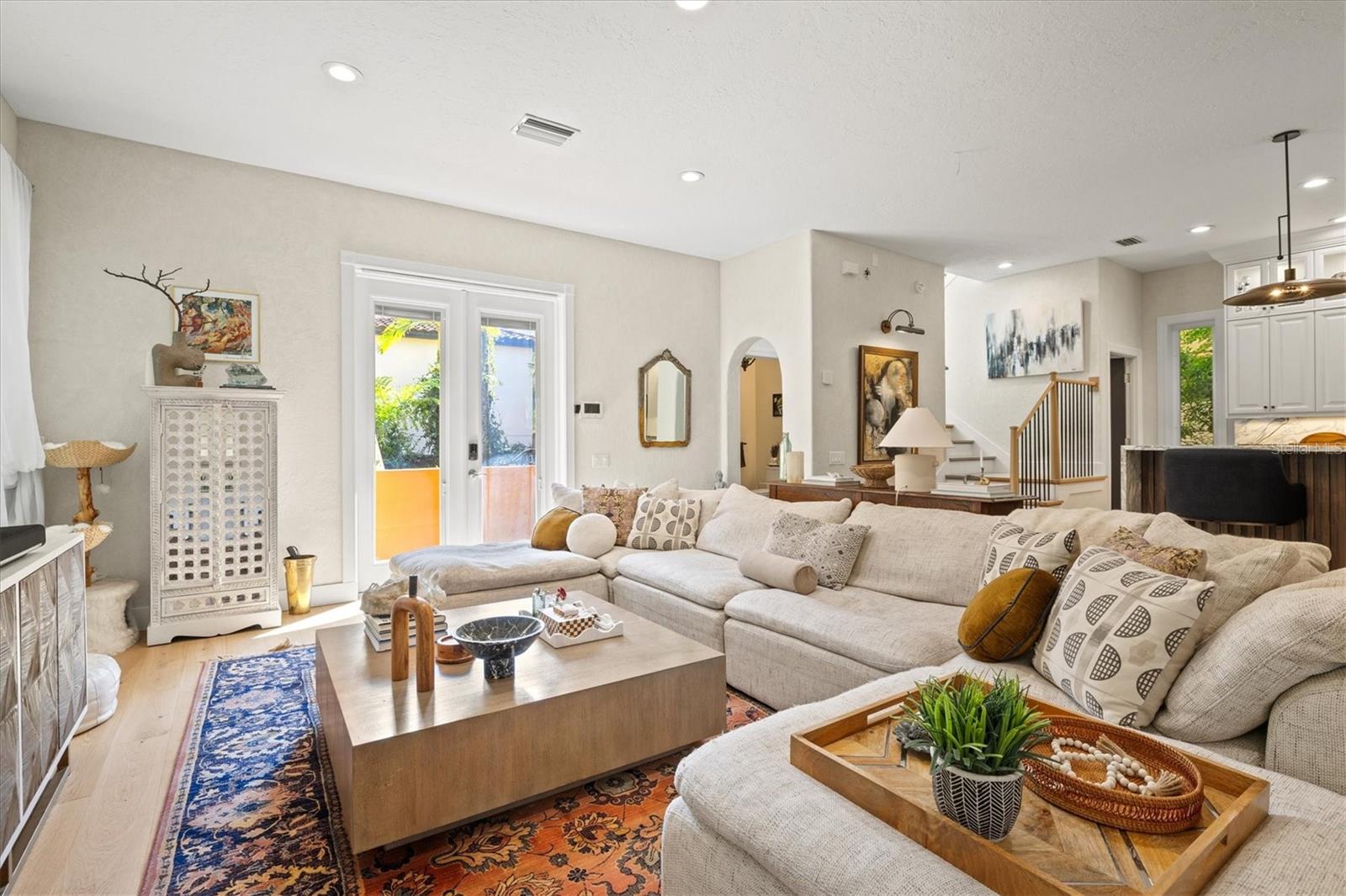 BURNS REALTY - Residential