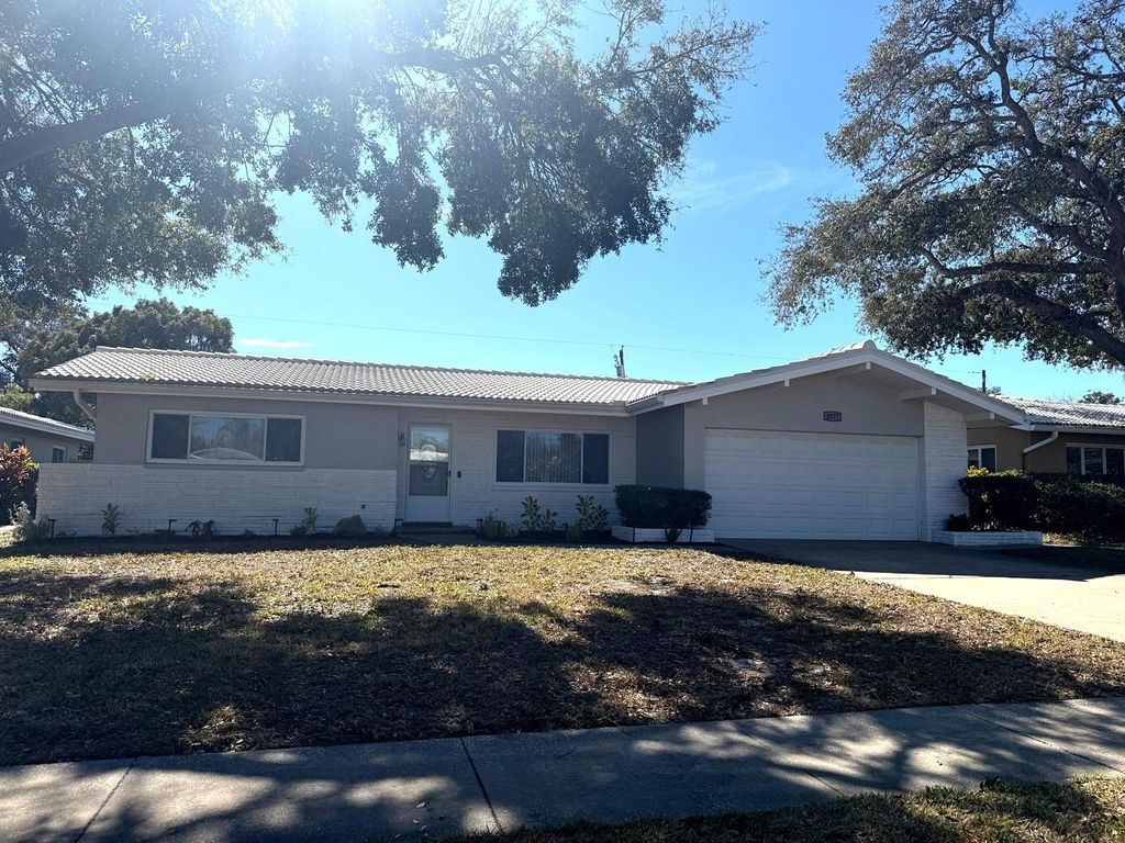 Photo of 2077 Envoy Court, Clearwater, FL 33764 (MLS # TB8473388)