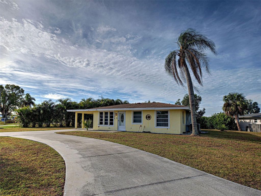 Photo of 3371 Pinetree Street, Port Charlotte, FL 33952 (MLS # N6141982)