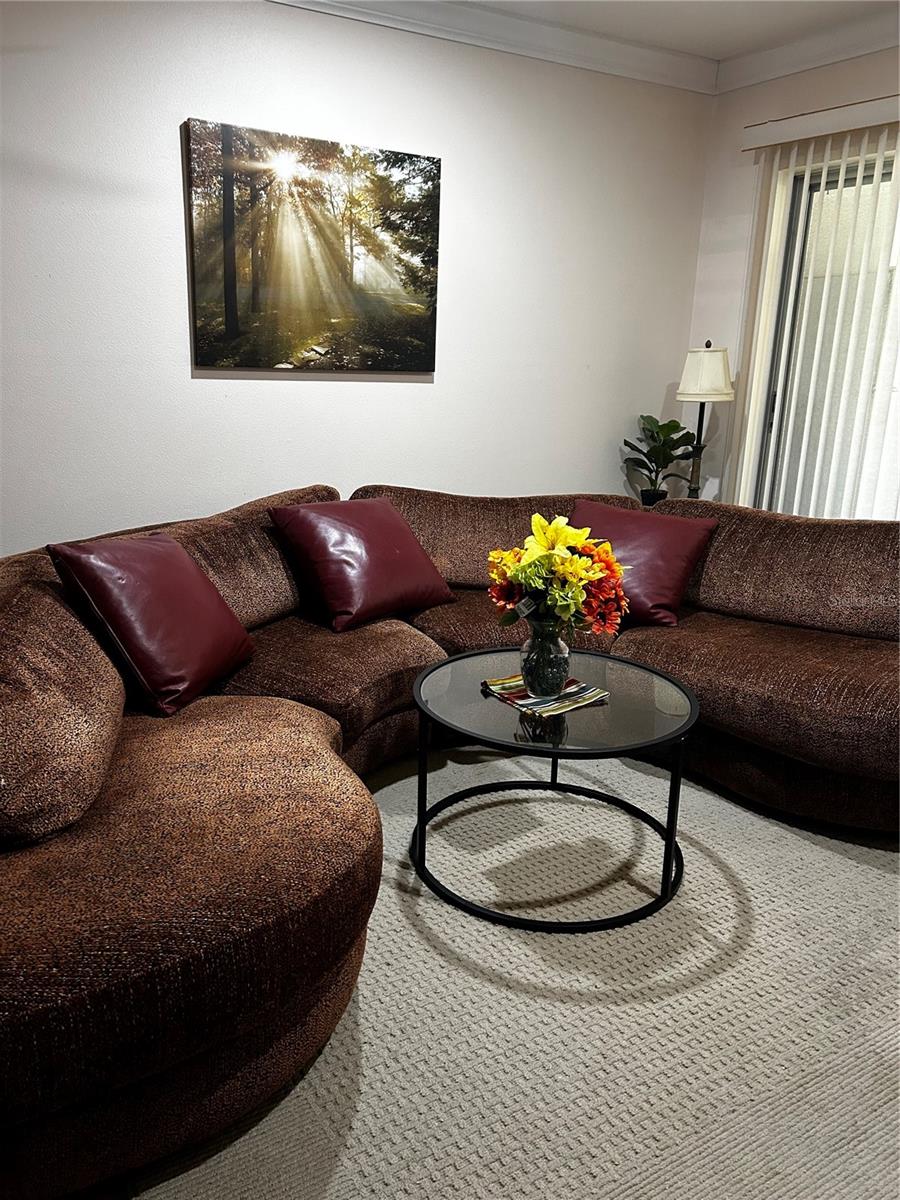 OAKWOOD VILLAS SEC B - Residential Lease