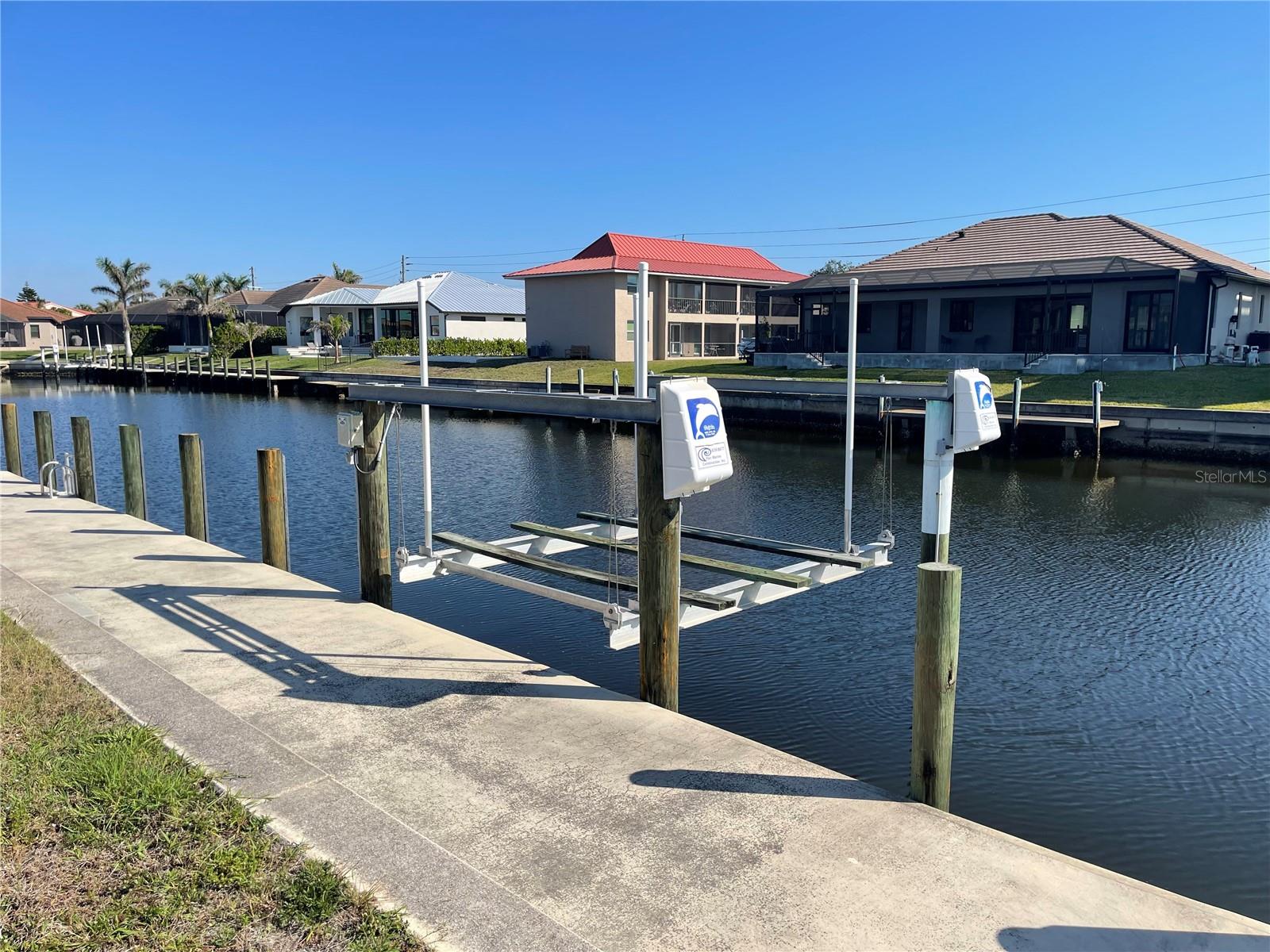 PUNTA GORDA ISLES SEC 07 - Land