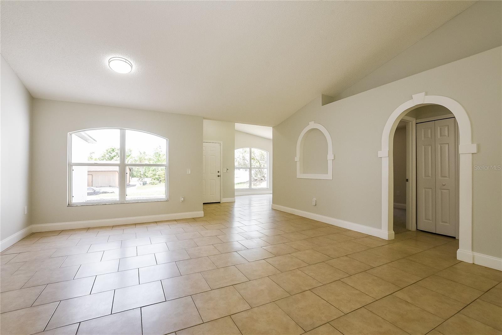 602 ARMADILLO DRIVE