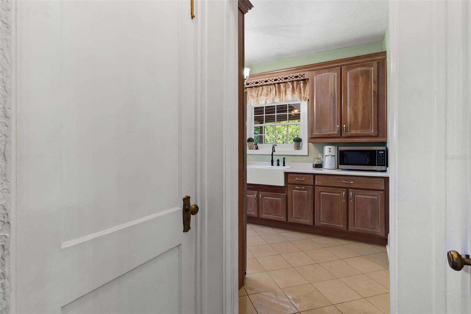 SILVER LAKE ESTATES - Residential