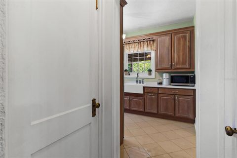 Tiny photo for 9233 Silver Lake Drive, Leesburg, FL 34788 (MLS # G5098341)