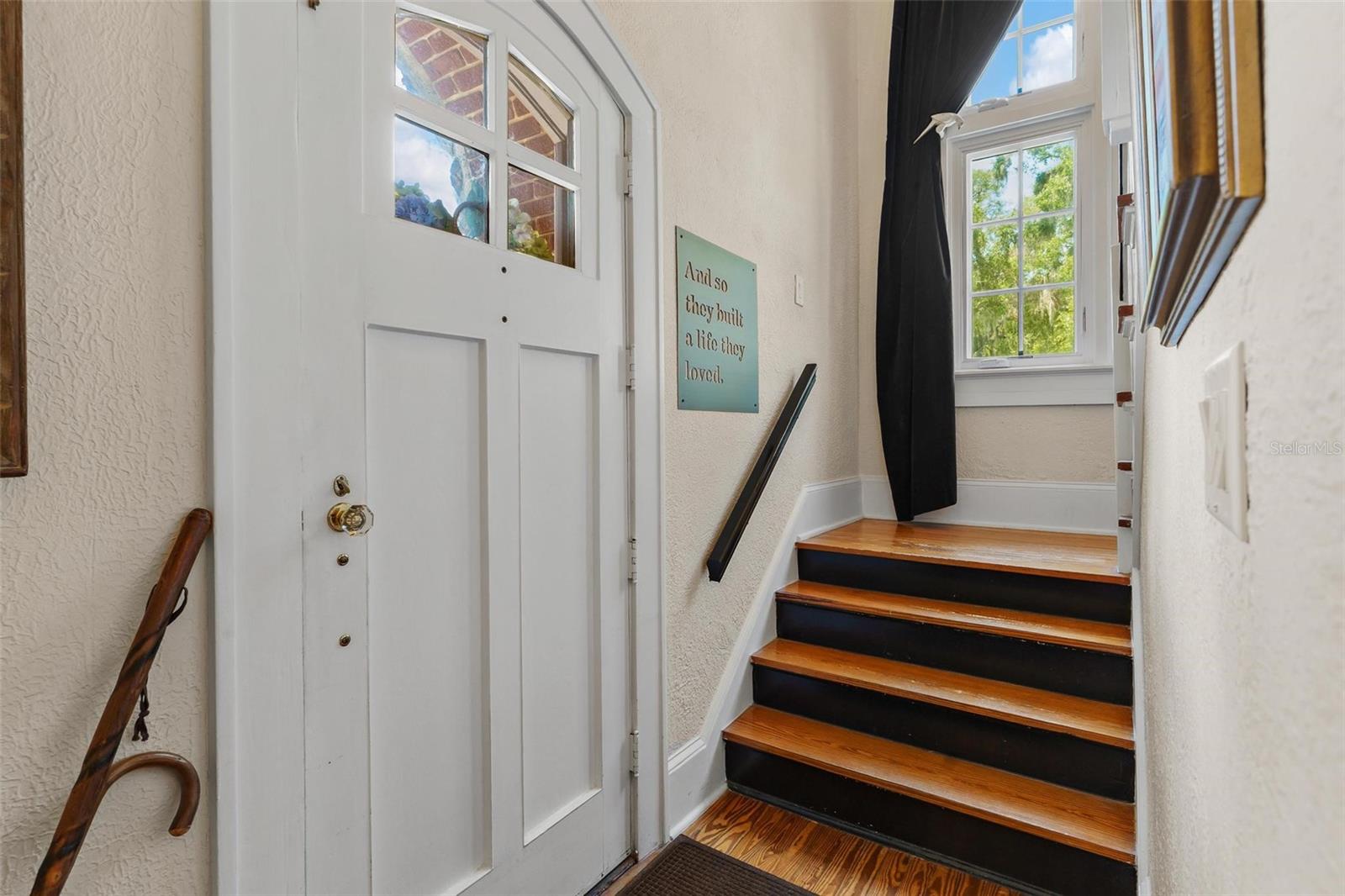 SILVER LAKE ESTATES - Residential