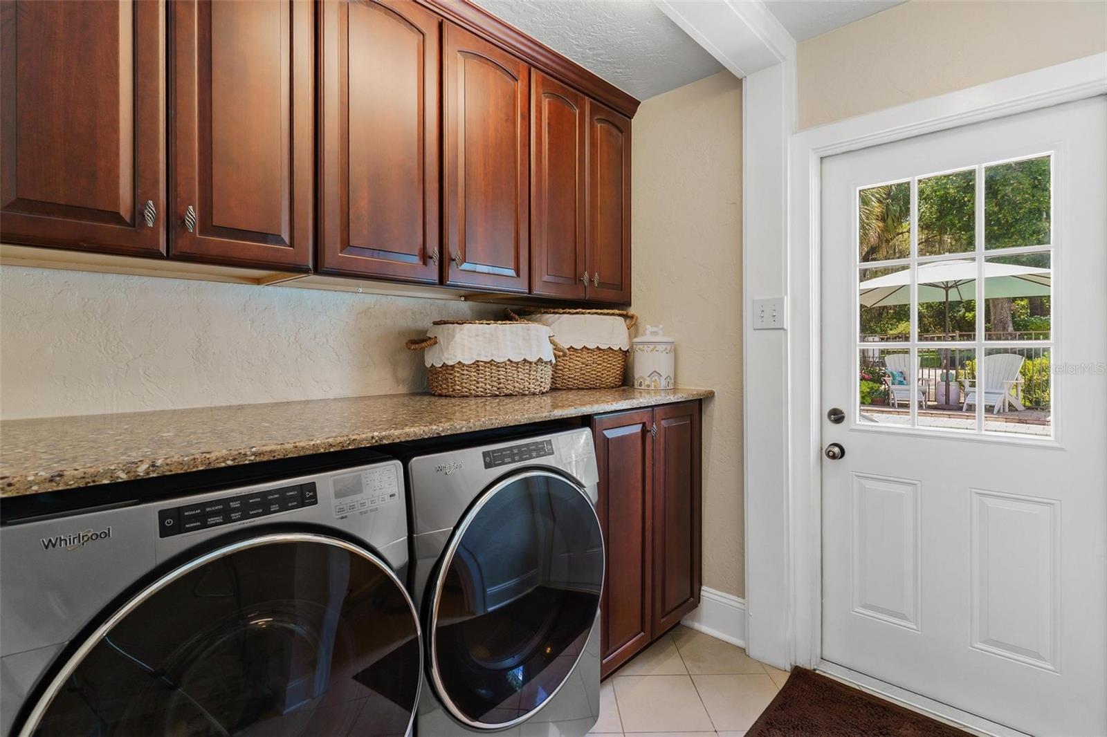 SILVER LAKE ESTATES - Residential