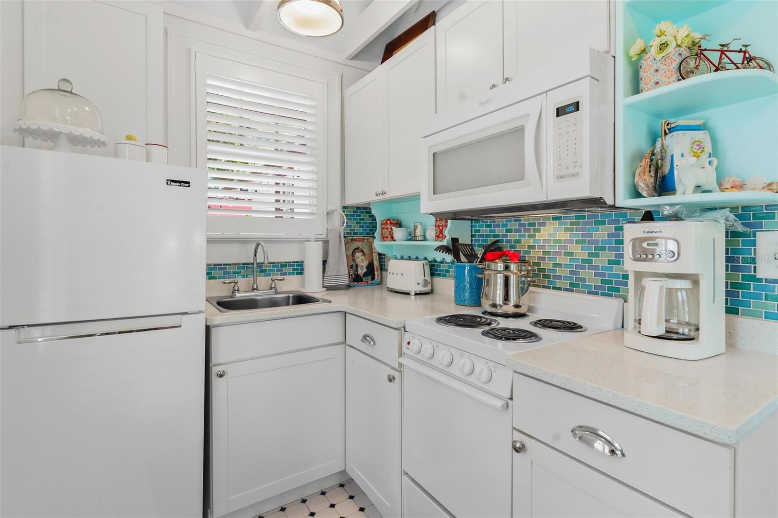 SILVER LAKE ESTATES - Residential