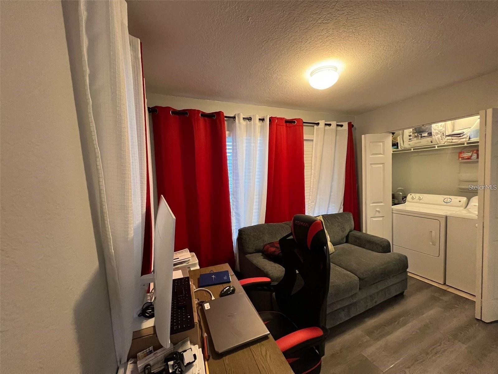 VENETIAN PLACE - Residential Lease