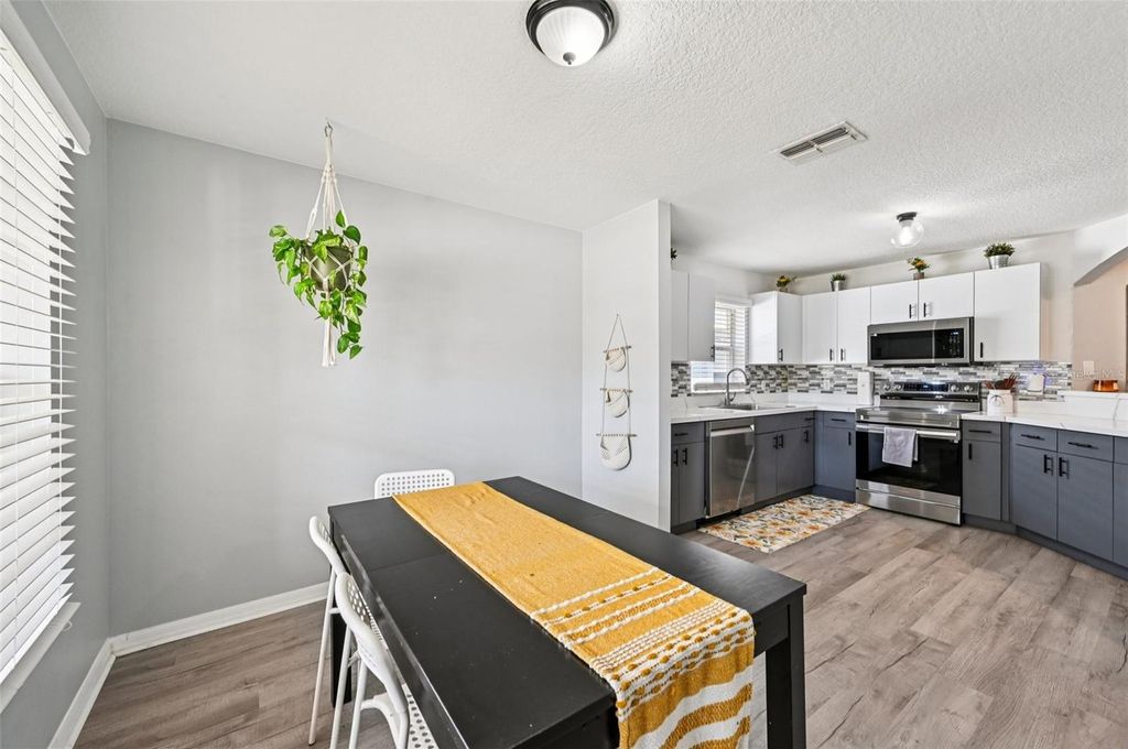 Photo of 2122 Pleasure Run Drive, Ruskin, FL 33570 (MLS # A4657323)