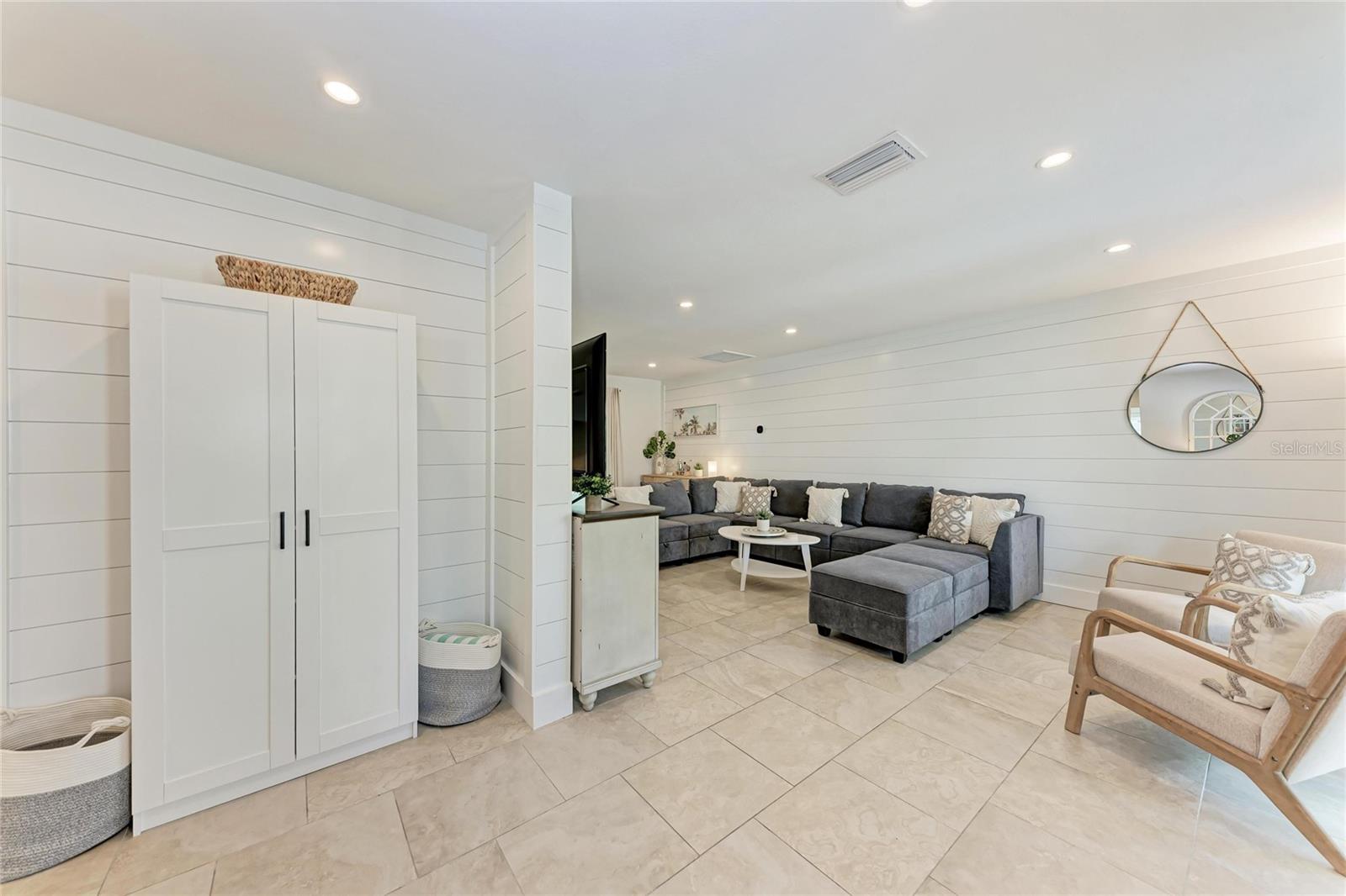 THE ARROYO - Residential