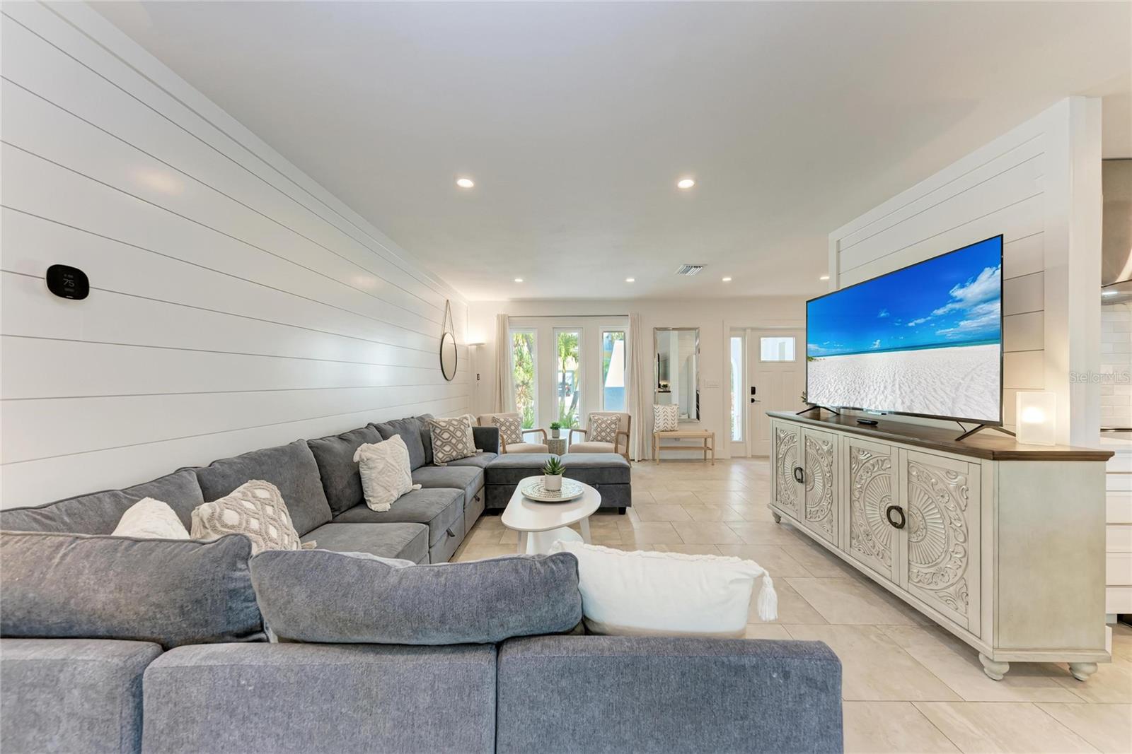 THE ARROYO - Residential