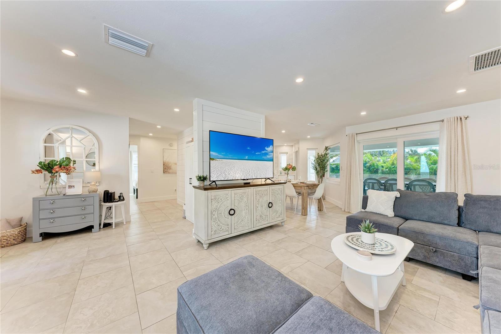 THE ARROYO - Residential