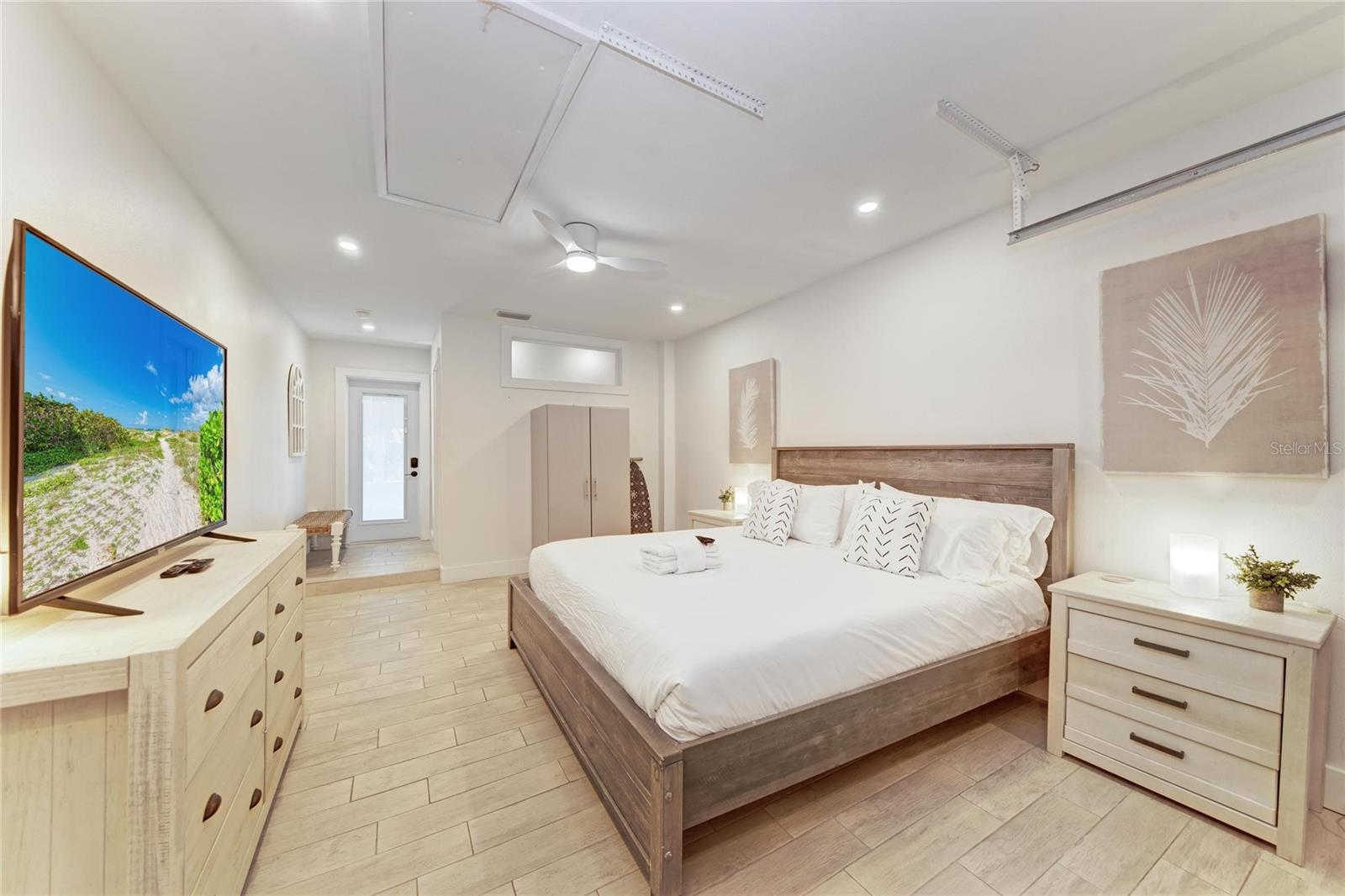 THE ARROYO - Residential