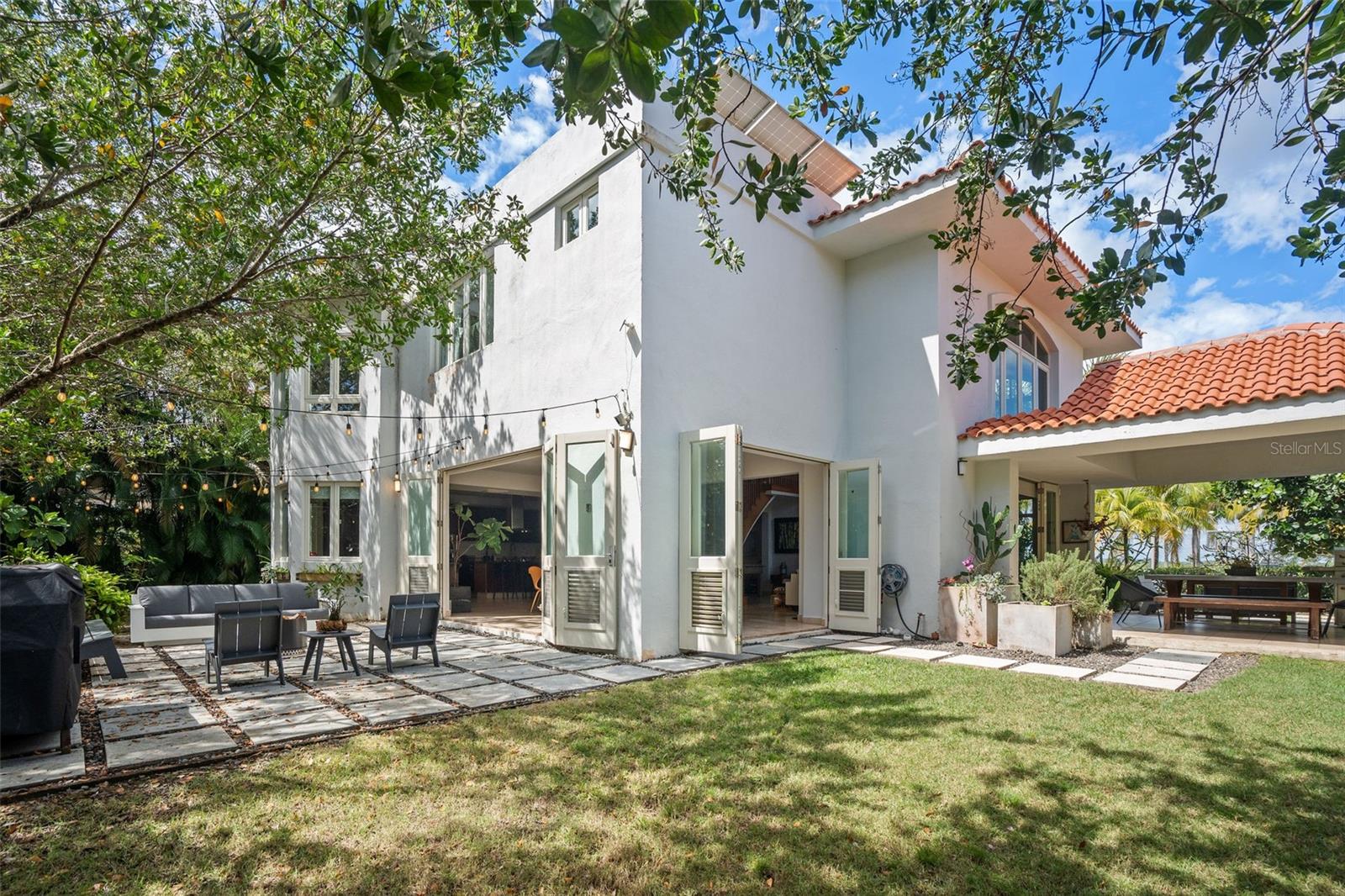 DORADO BEACH EAST - Residential