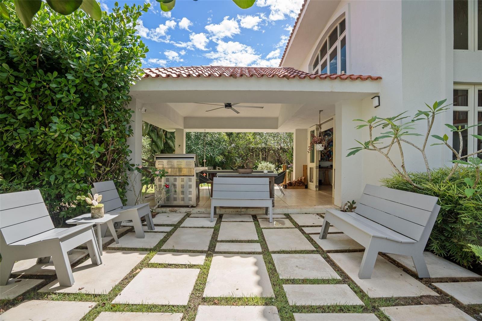 DORADO BEACH EAST - Residential