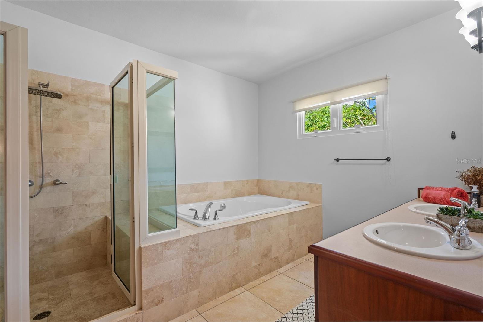 DORADO BEACH EAST - Residential