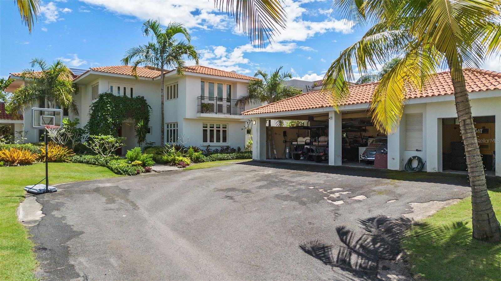 DORADO BEACH EAST - Residential