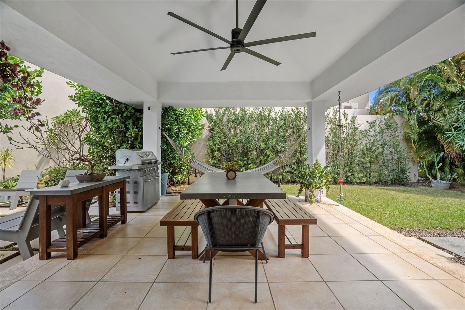 DORADO BEACH EAST - Residential