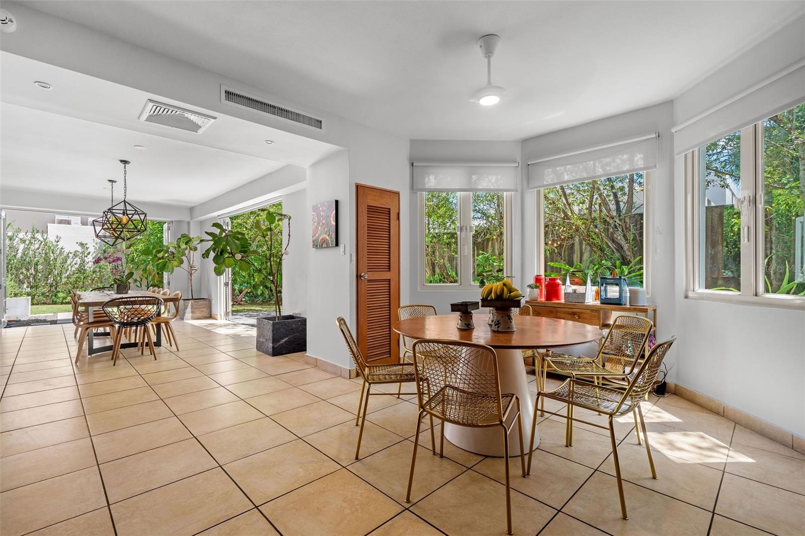 DORADO BEACH EAST - Residential