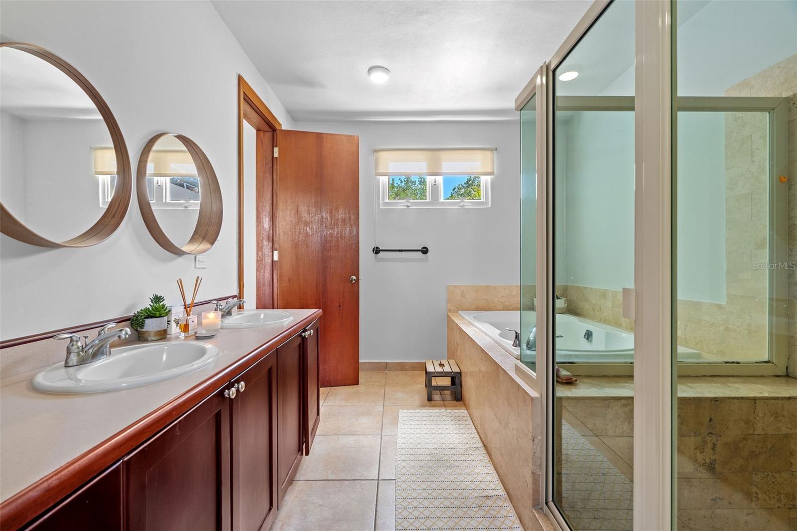 DORADO BEACH EAST - Residential