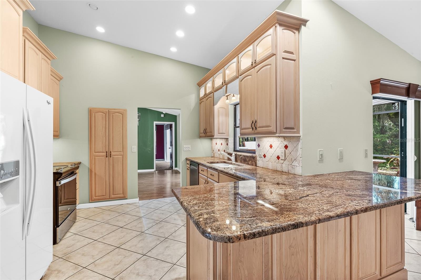SHERWOOD FOREST - Residential